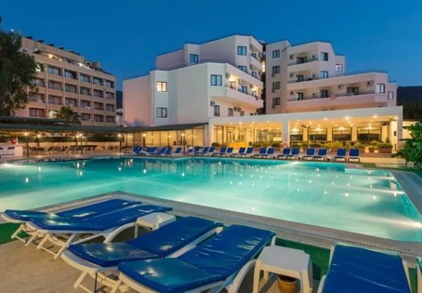 **** Hotel Nergis Icmeler Resort Turecko