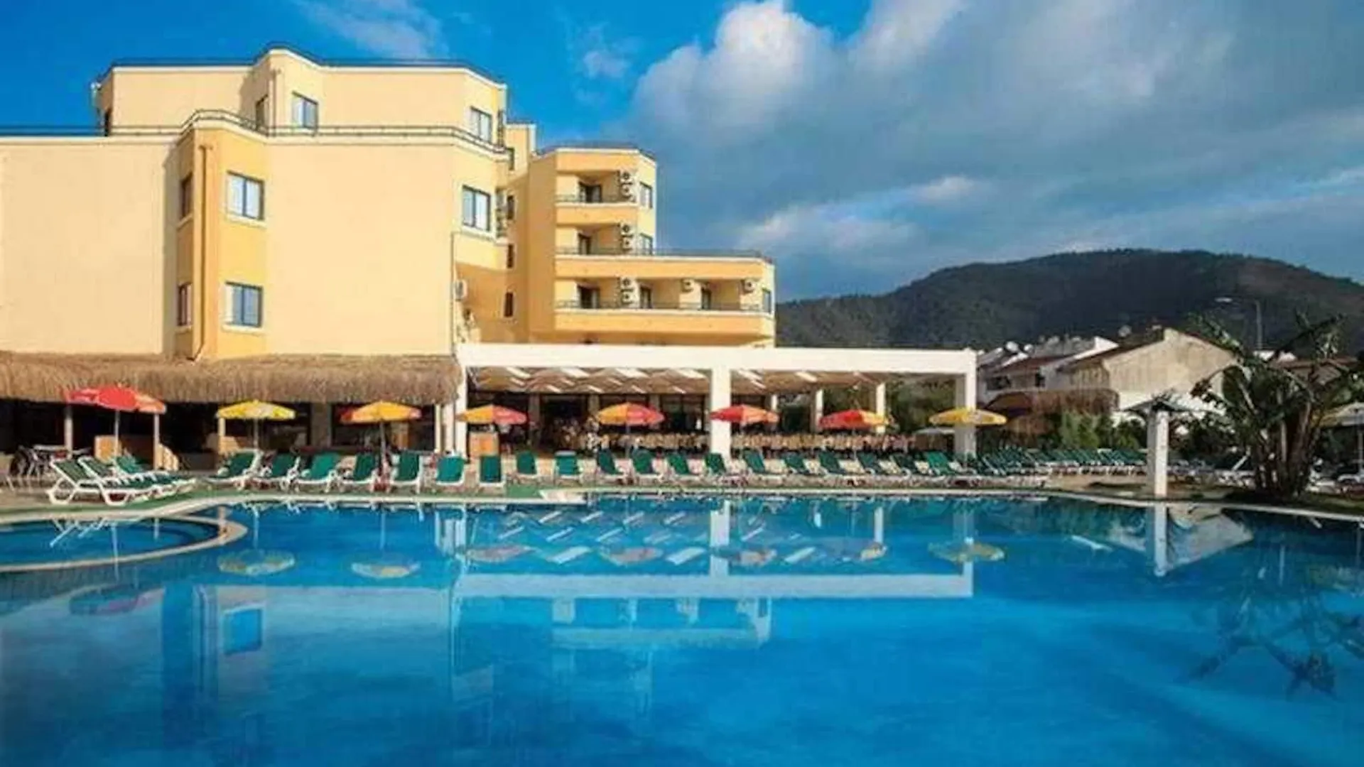 Hotel Nergis Icmeler Resort